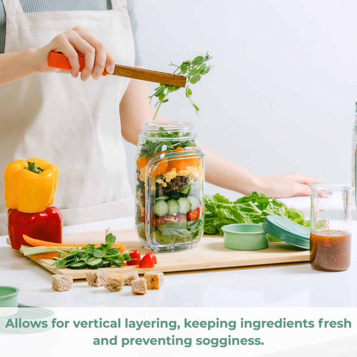 Prepara Salad Pod leakproof dressing capsule prevents leaks during commutes.