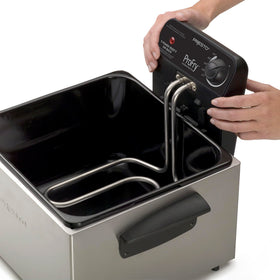 Close-up of the 1800W immersion element powering quick preheat.