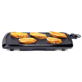 Presto 07030 large cooking surface ideal for family meals
