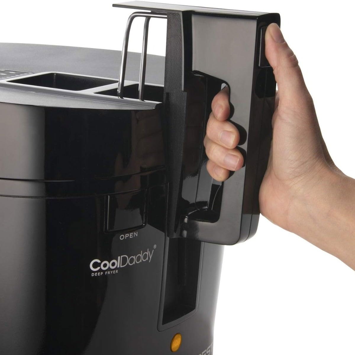Locking cover helps prevent splatter during frying sessions.
