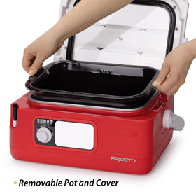 Presto Nomad locking seal-tight lid ensures secure transport.