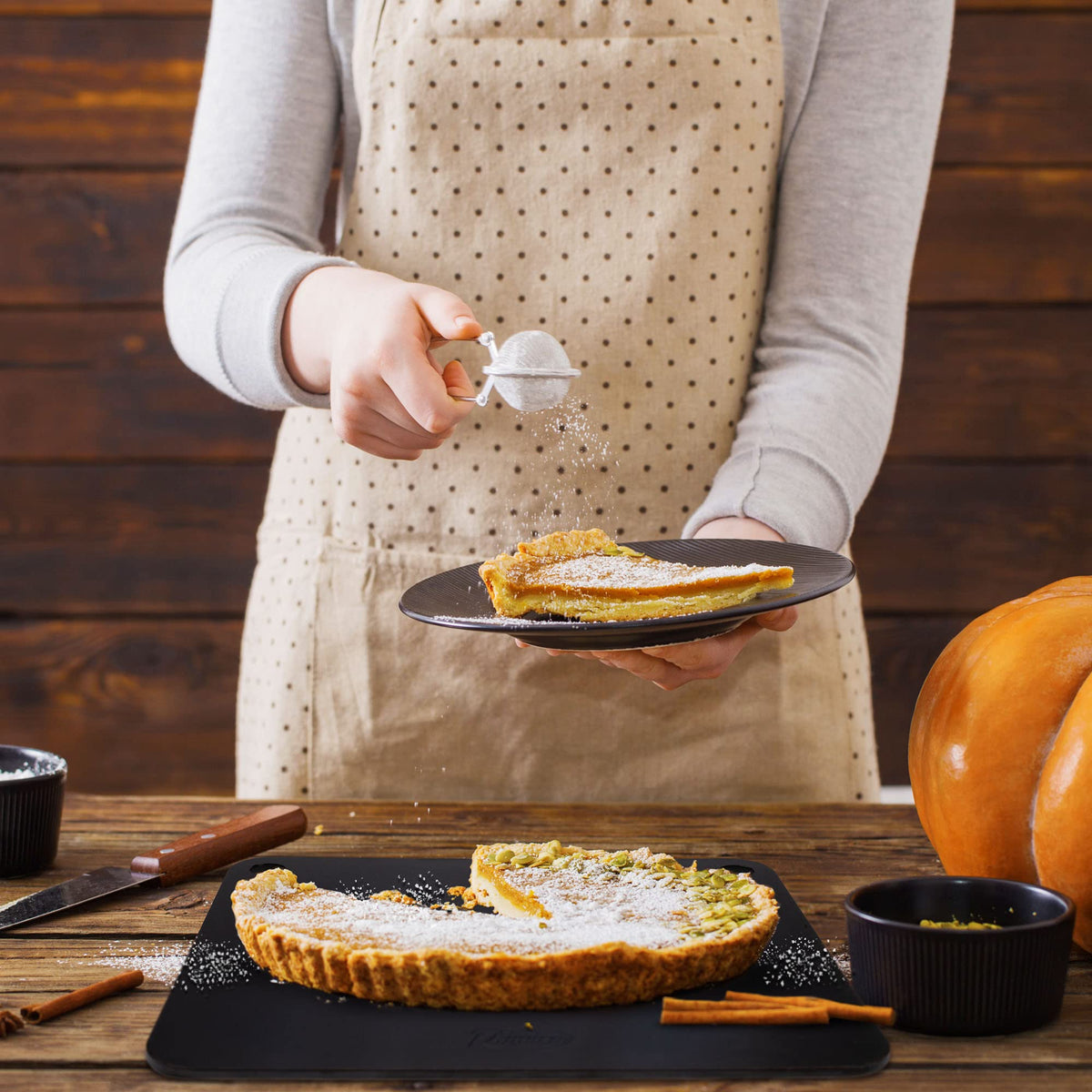 Primica Pizza Steel XL: sleek, minimalist design for any kitchen.