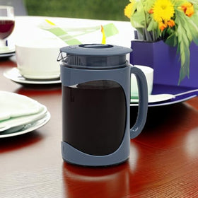 Primula Burke tight-sealing lid preserves aroma while chilling in the fridge.