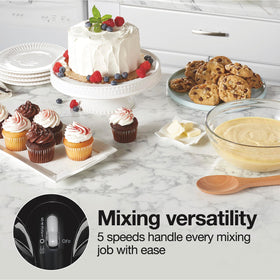 Proctor Silex Easy Mix 5 speed dial controls precise speed during baking.