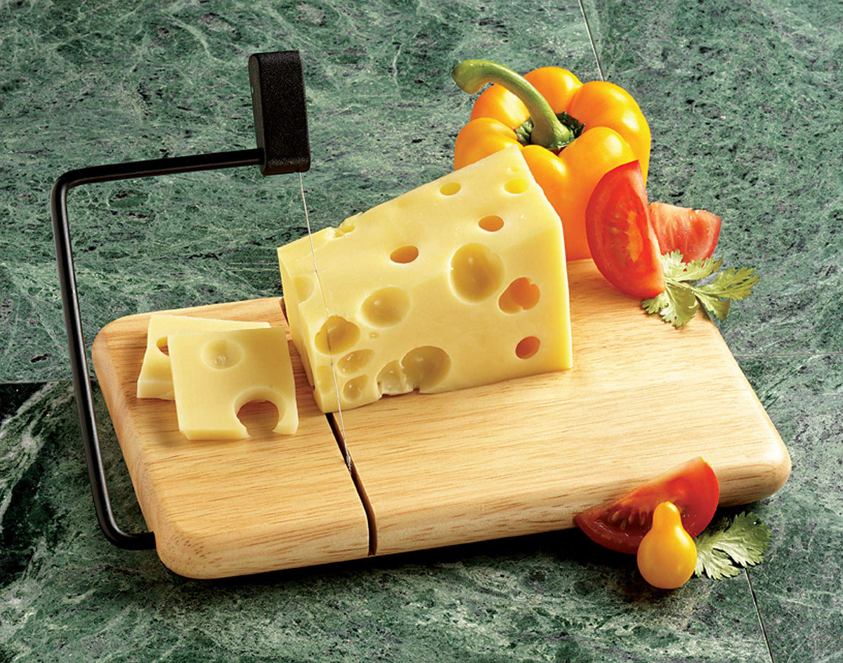 Prodyne beechwood cheese board with non-slip feet for stable serving