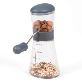 Clear base shows measurements up to 1.5 cups for precise portions
