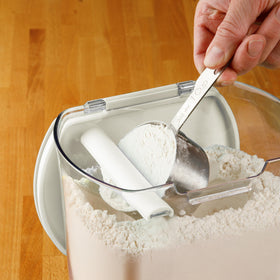 Progressive ProKeeper dusting screens help toppings and garnishes stay neat.
