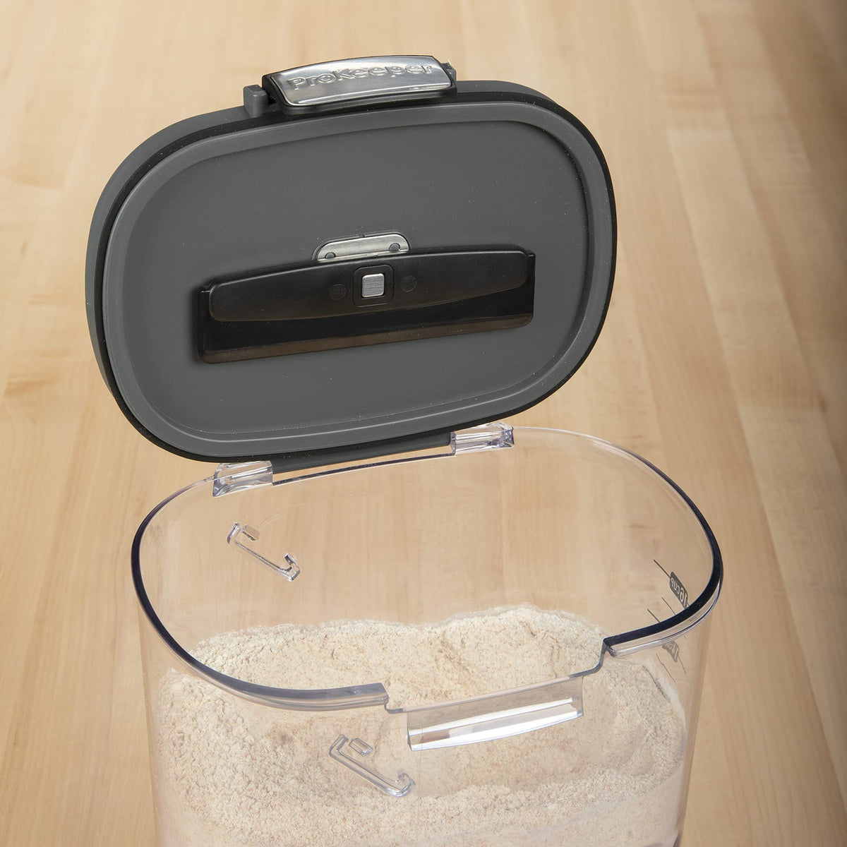 Progressive ProKeeper+ magnetic leveling bar for precise, mess-free measuring