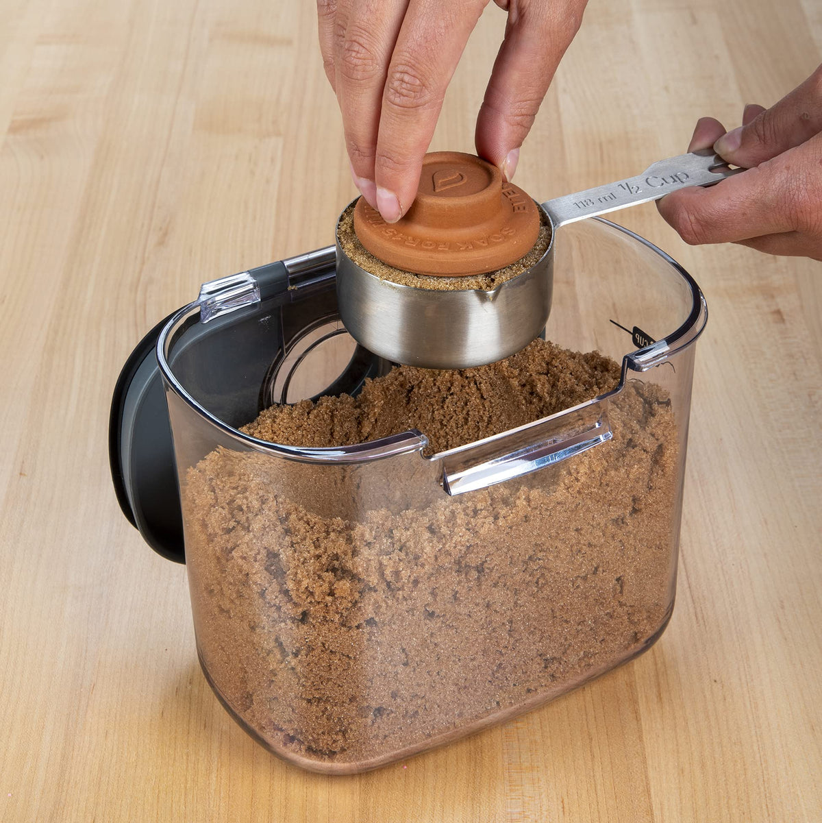 Progressive ProKeeper Powdered Sugar Container fits a 2-pound bag with measurements