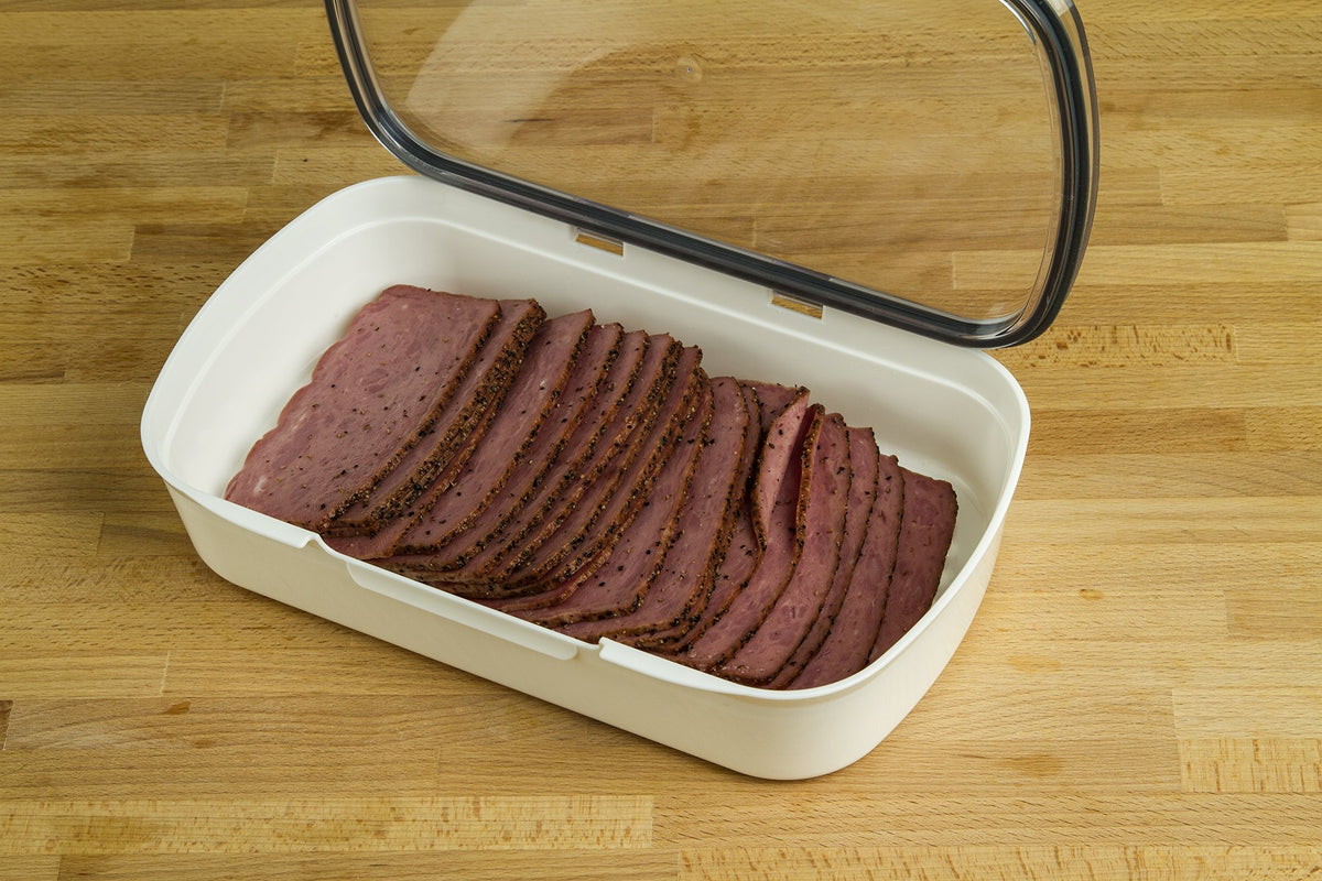 Dishwasher-safe design makes cleanup quick and easy for ProKeeper containers.