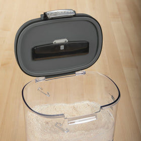 ProKeeper+ flour 4-Quart hinged lid ready for dishwasher-friendly cleaning.