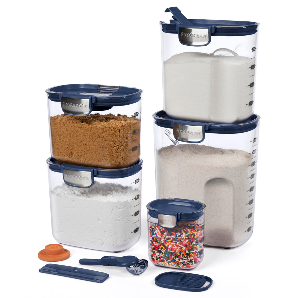 ProKeeper+ Flour Keeper with magnetic leveling bar for precise measuring.