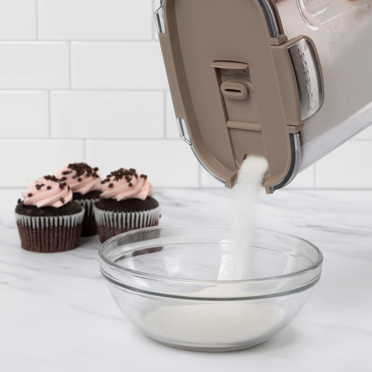 ProKeeper+ Powdered Sugar Keeper with magnetic dusting spoon for neat dusting