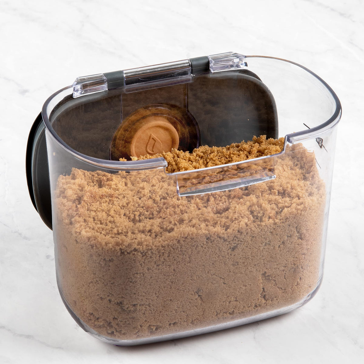 ProKeeper+ silicone seal and stainless hinges provide airtight performance.