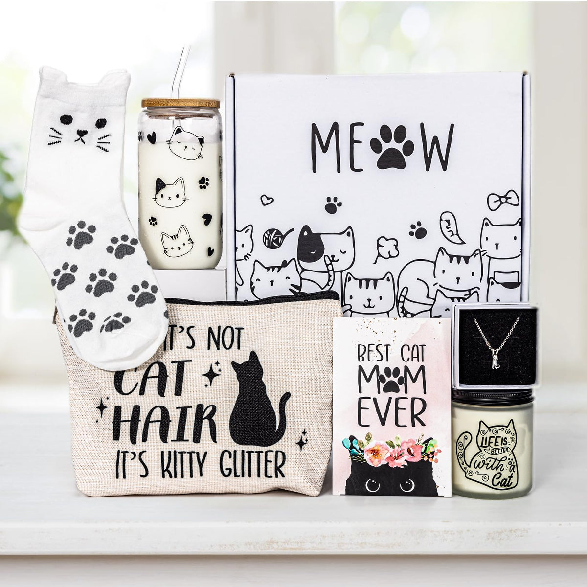 PuGez Makeup Bag cat design keeps cosmetics organized with cute, compact style.