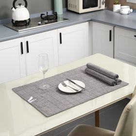 Puomue easy-care, machine-washable design for durable towels.