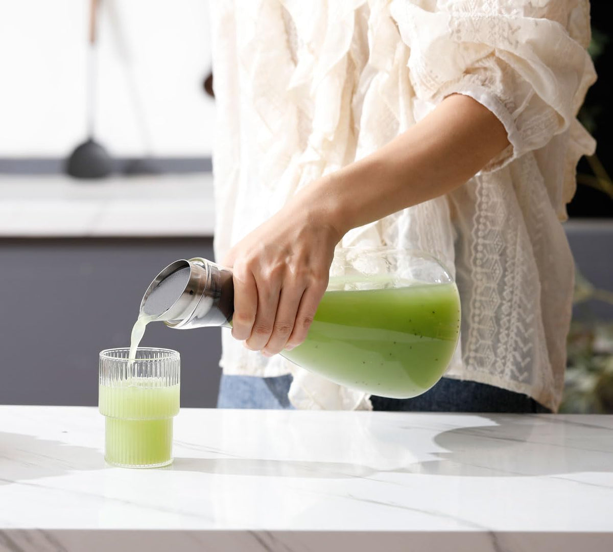 Purefold fridge-ready carafe preserves freshness for cold drinks.