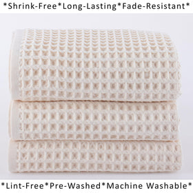 Puskul towels provide lint-free surfaces for glass and dishes.