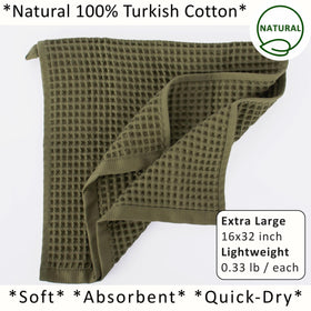 3D honeycomb weave on PÜSKÜL towels showing breathable, lightweight feel.