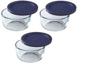 Pyrex 7200 glass bowl with lid close-up, dishwasher-safe and fridge-ready