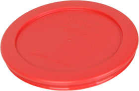 Pyrex 7200-PC lid closeup demonstrates durable BPA-free material for freshness.