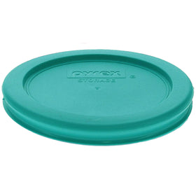 Pyrex 7202 Made in USA badge on packaging emphasizing quality.