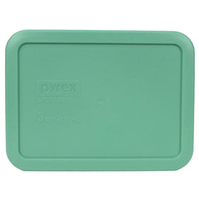 Pyrex 7210-PC replacement lid demonstrating secure seal for leftovers.