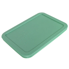 Closeup of Pyrex 7210-PC lid, dishwasher-safe and microwave-friendly.