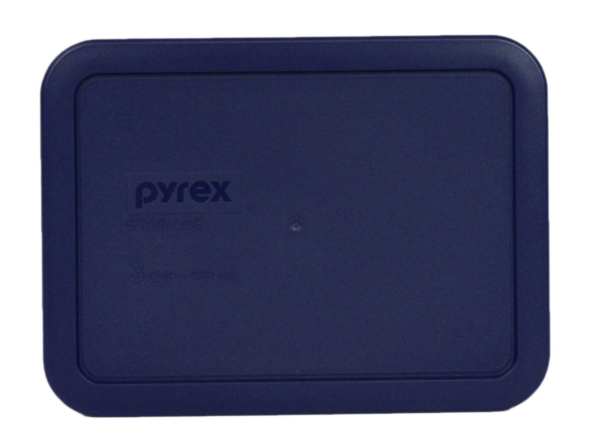 Close-up of Pyrex blue lid highlighting BPA-free durability against stains.
