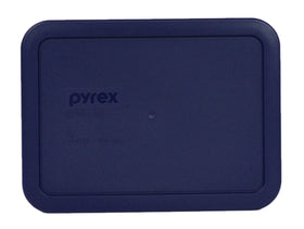 Close-up of Pyrex blue lid highlighting BPA-free durability against stains.