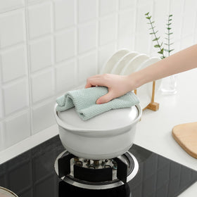 QAJ eco-friendly set helps reduce paper waste in the kitchen.