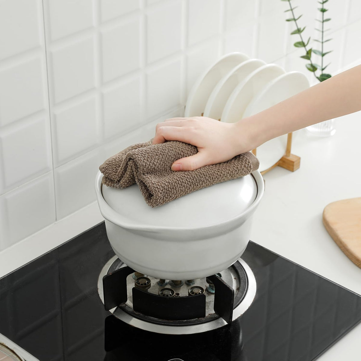 QAJ gift-ready kitchen towel set, ideal for housewarmings and holidays.