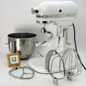 QAp Quality Art Practical robust hook design for reliable kneading.
