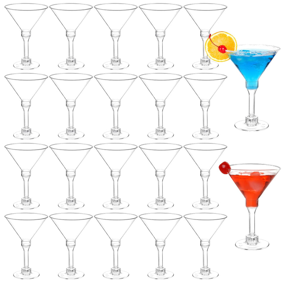 Qeirudu 40-pack plastic martini glasses, crystal-clear and 5 oz, ideal for elegant party servings.