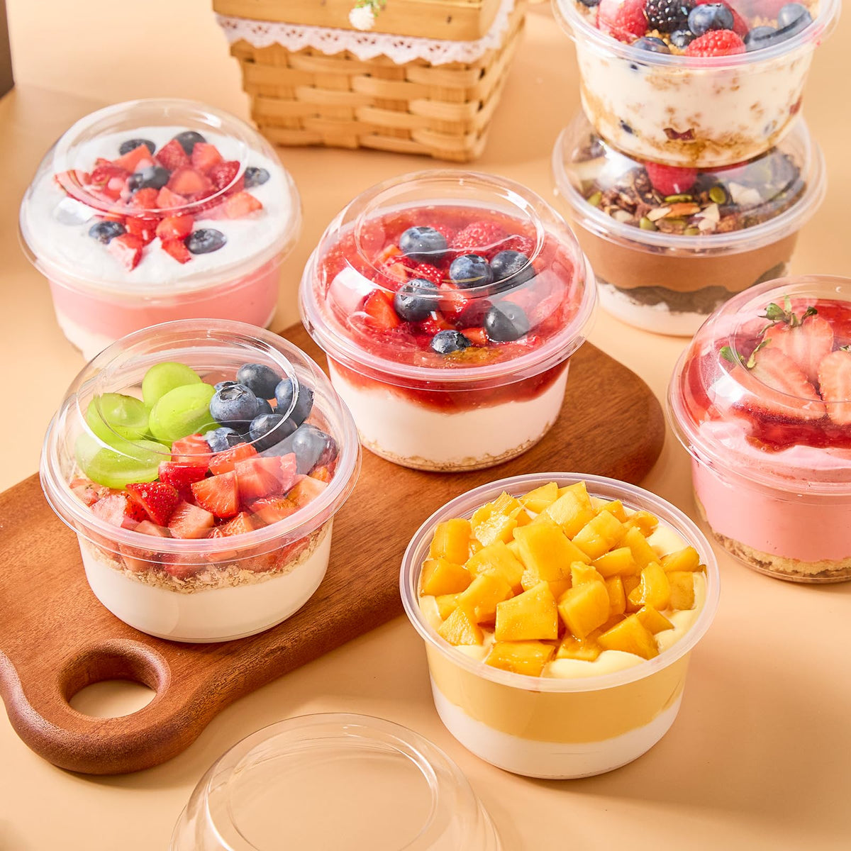 Qeirudu BPA-free PP cups keep desserts fresh and safe.