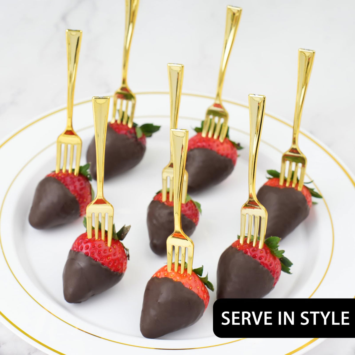 Qeirudu disposable gold forks, easy handling and fast post-party cleanup.