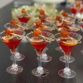 Qeirudu ideal for Mother's Day, weddings, and birthdays, blending convenience with stylish presentation.