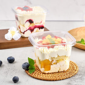 Qeirudu multipurpose cup suitable for fruit, yogurt, mousse, and snacks.