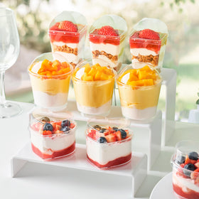 Qeirudu party serving kit with cups, lids, and spoons for events