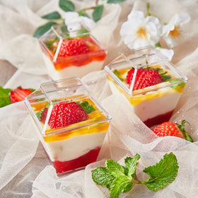 Qeirudu takeaway parfait cups with spoons for events
