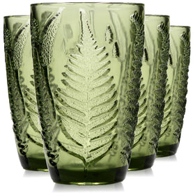QELVIO green glasses with fern embossing, ideal for daily hydration.