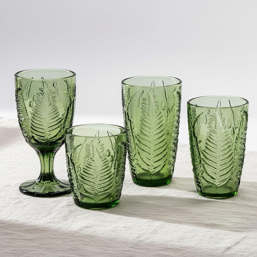QELVIO hand-pressed texture adds elegant table presence.