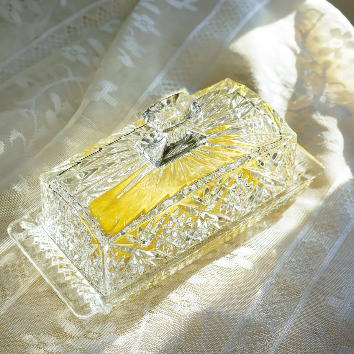 QFkris butter dish is dishwasher safe for quick cleanup.