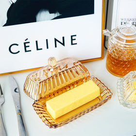 QFkris versatile butter dish for desserts and small snacks.