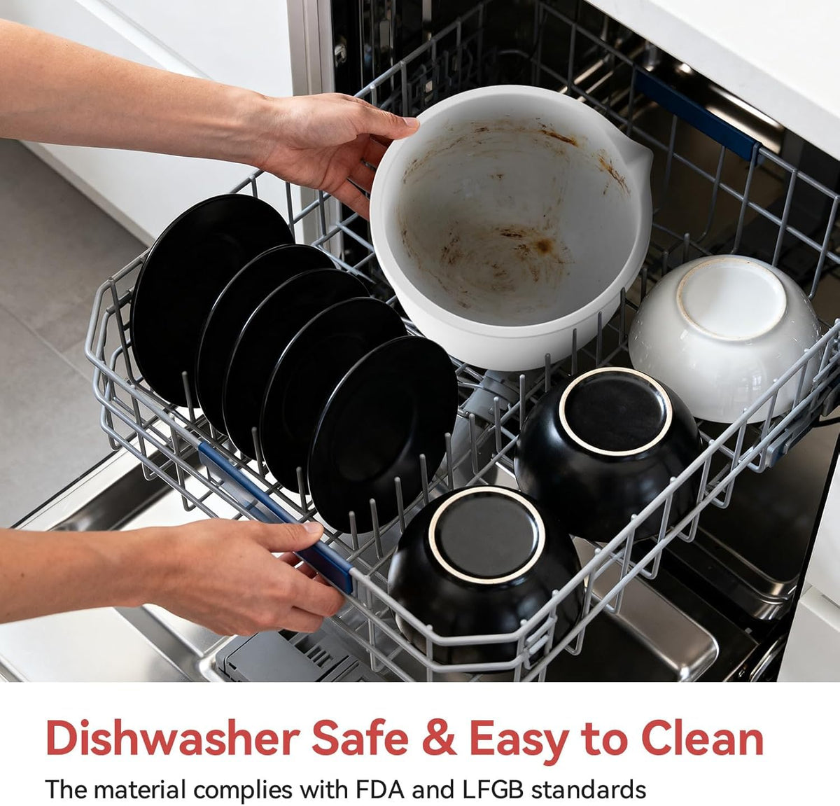 QHMENG silicone liner protects stainless bowls from scratches during heavy mixing.