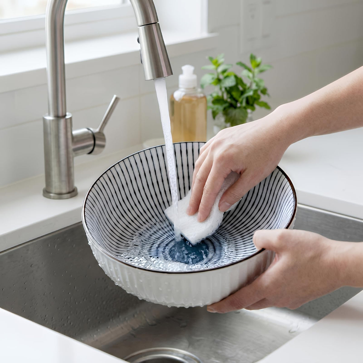 QINLANG large 60 oz bowls ideal for noodles and broth.