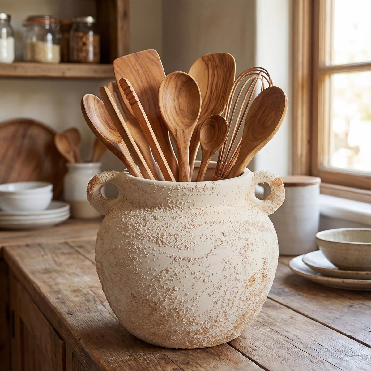 Qinyoung rustic kitchen utensil holder with handle keeps utensils within easy reach.