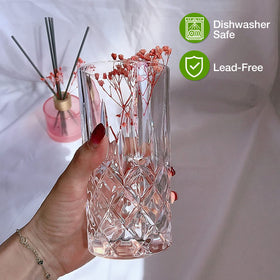 Qipecedm diamond-design glassware adds elegant sparkle to any table.