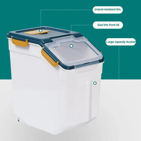 Qiveno fifteen liter capacity bin stores up to 25 pounds of flour