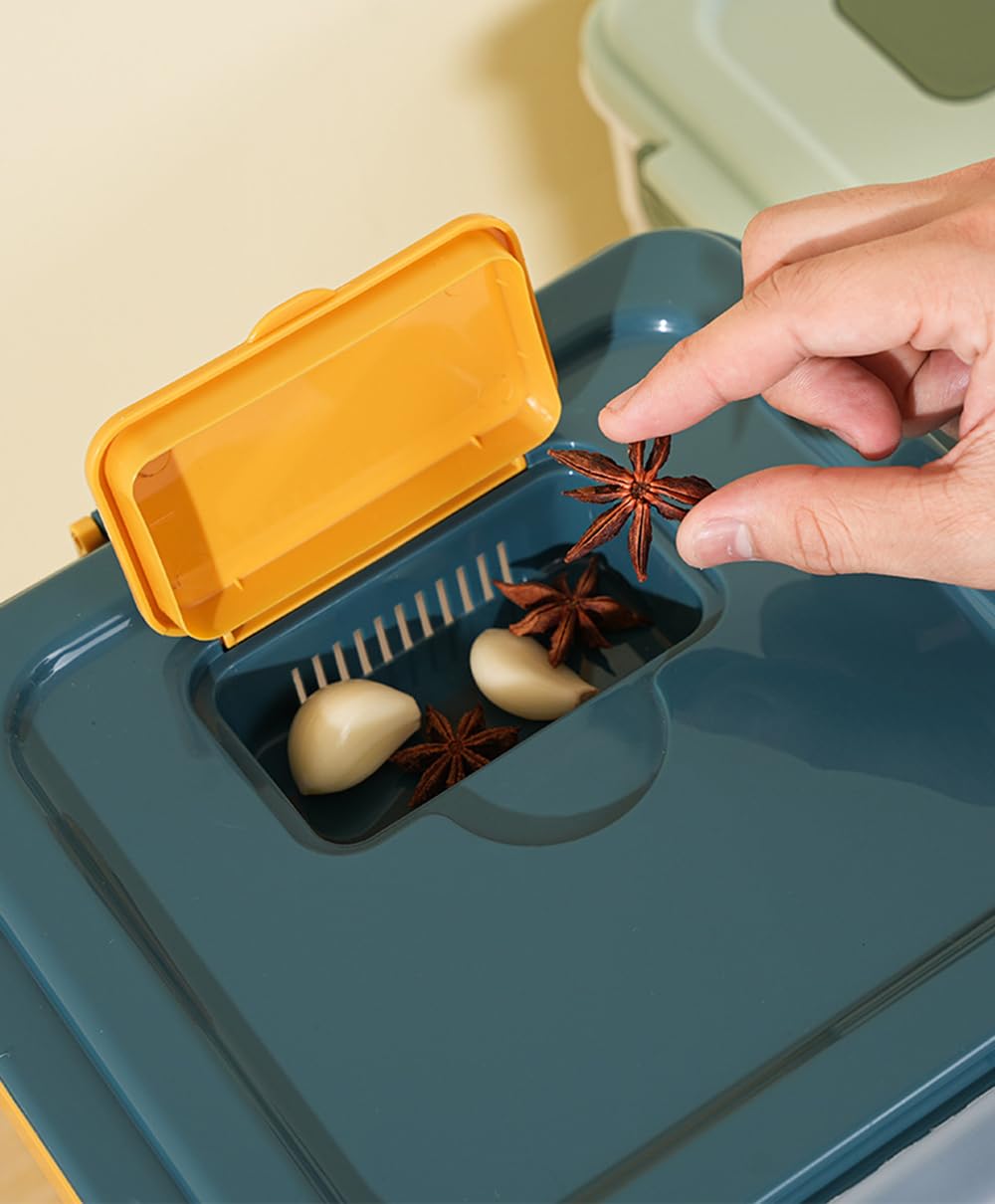 Qiveno large opening design enables quick, clean scooping